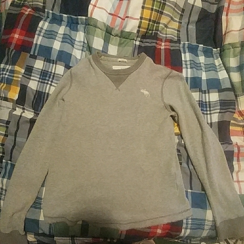 Abercrombie and Fitch Grey Sweater